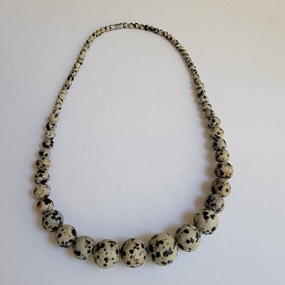 Vintage Dalmatian Jasper Graduated Necklace - Picture 6 of 9